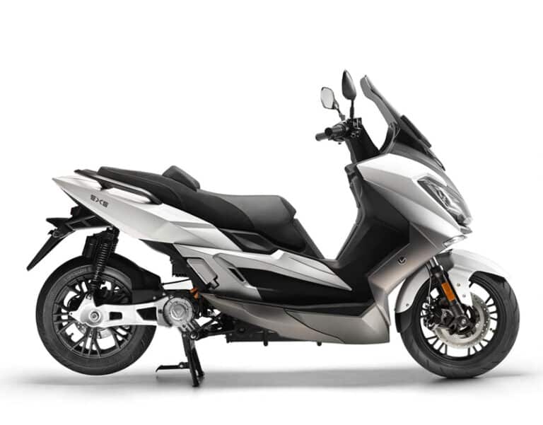 אופנוע חשמלי NERVA EXE הושק בישראל